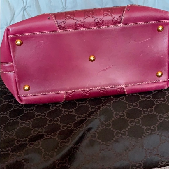 Authentic Gucci Purse - Picture 5 of 13